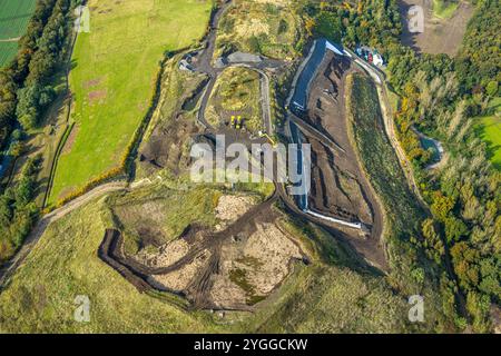 Luftbild, Eyller-Berg Deponie Abfallablagerungen, Bagger Arbeiten, Gestfeld, Kamp-Lintfort, Ruhrgebiet, Nordrhein-Westfalen, Deutschland ACHTUNGxMINDESTHONORARx60xEURO *** vue aérienne, décharge Eyller Berg, travaux d'excavation, Gestfeld, Kamp Lintfort, Ruhr area, Rhénanie du Nord-Westphalie, Allemagne ATTENTIONxMINDESTHONORARx60xEURO Banque D'Images