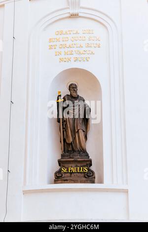 Statue de Saint Paul de 1854 par Emanuel Max. Chapelle de la Sainte Croix. Complexe du château de Prague. Prague, République tchèque, Europe Banque D'Images
