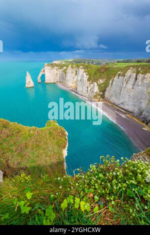 L'arche et l'aiguille d'Etretat, Octeville sur mer, le Havre, Seine maritime, Normandie, France, Europe occidentale. Banque D'Images