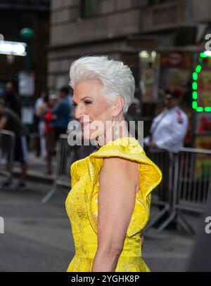 Manhattan, New York - 2 mai 2018 : Maye Musk mère d'Elon Musk arrive au DKMS Love Gala 'Red Carpet' à Cipriani. Banque D'Images