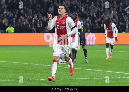 Amsterdam, Allemagne. 07 novembre 2024. Fussball UEFA Europa League 4. Spieltag Ajax Amsterdam - Maccabi tel Aviv AM 07.11.2024 in der Johan Cruijff Arena in Amsterdam Torjubel zum 3:0 durch Mika Godts ( Amsterdam ) Foto : Revierfoto crédit : ddp media GmbH/Alamy Live News Banque D'Images