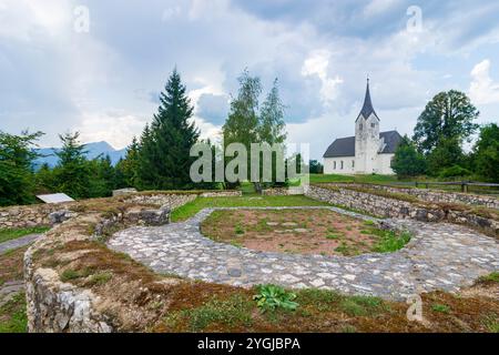 Globasnitz, montagne Hemmaberg, filiale et église de pèlerinage de Hemma et Dorothea, fouilles à Klopeiner See, Kärnten, Carinthie, Autriche Banque D'Images