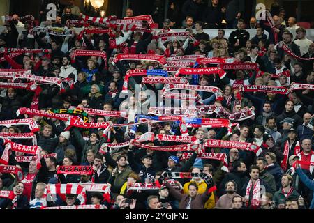 AMSTERDAM, 07-11-2024, JohanCruyff Arena, saison 2024/2025, UEFA Europa League match entre Ajax et Maccabi tel Aviv FC, Ajax fans Credit : Pro Shots/Alamy Live News Banque D'Images