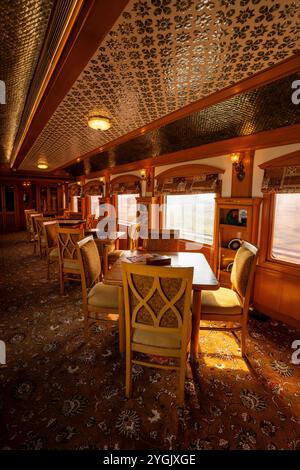 Le Deccan Odyssey, trains de luxe en Inde Banque D'Images