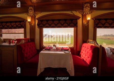 Le Deccan Odyssey, trains de luxe en Inde Banque D'Images