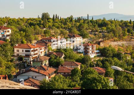 Maisons historiques de Safranbolu au coucher du soleil. Visitez Safranbolu concept photo. Patrimoine mondial de l'UNESCO. Banque D'Images