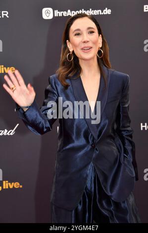 Sibel Kekilli BEI der 76. Bambi-Verleihung 2024 in den Bavaria Filmstudios. München, 07.11.2024 *** Sibel Kekilli aux Bambi Awards 76 2024 aux Bavaria Filmstudios Munich, 07 11 2024 Foto:xs.xSpöttelx/xFuturexImagex bambi2024 9466 Banque D'Images