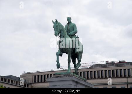 Statue équestre d'Albert I / Ruiterstandbeeld van Albert I (statue équestre d'Albert I) sur le Mont des Arts / Kunstberg dans le centre historique de Bruxelle Banque D'Images