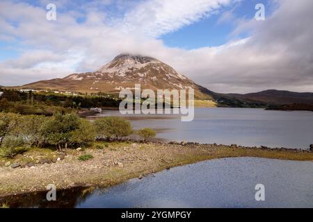 Mount Errigal et Dunlewy Lough, comté de Donegal, République d'Irlande Banque D'Images