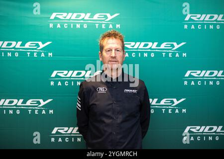 Anvers, Belgique. 08 novembre 2024. Le directeur général Rik Verbrugghe a pris la photo avant une conférence de presse de l'équipe de cyclocross Ridley Racing Team, à Anvers, le vendredi 08 novembre 2024. BELGA PHOTO WARD VANDAEL crédit : Belga News Agency/Alamy Live News Banque D'Images