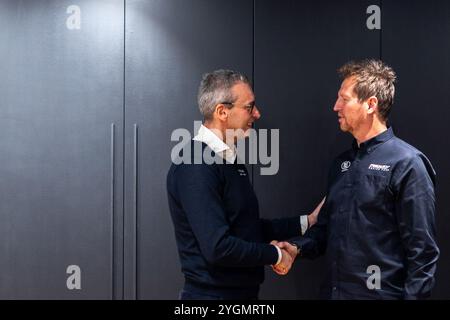 Anvers, Belgique. 08 novembre 2024. Jochim Aerts, PDG de Ridley, et Rik Verbrugghe, Directeur général, ont pris la photo lors d'une conférence de presse de l'équipe de cyclocross Ridley Racing Team, à Anvers, le vendredi 08 novembre 2024. BELGA PHOTO WARD VANDAEL crédit : Belga News Agency/Alamy Live News Banque D'Images