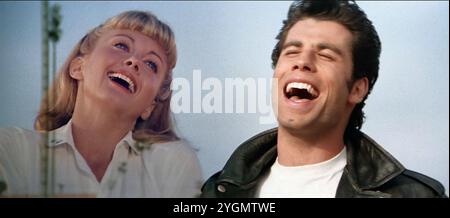 GREASE 1978 Paramount Pictures film musical avec Olivia Newton-John dans le rôle de Sandy Olsson et John Travolta dans le rôle de Danny Zuko. Banque D'Images