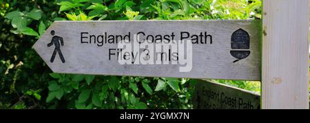 Panneau England Coast Path, Reighton Sands vers Filey, North Yorkshire, Angleterre, Royaume-Uni Banque D'Images