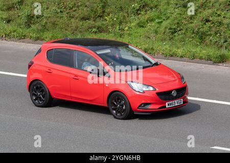 2019 Red Vauxhall Corsa Griffin S/S, Hatchback essence 1398 cc voyageant sur l'autoroute M6 Royaume-Uni Banque D'Images