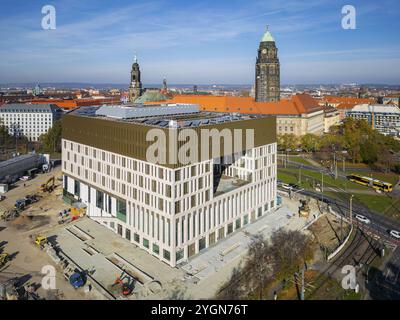 Forum de ville et nouvel hôtel de ville, vue aérienne, Dresde, Saxe, Allemagne, Europe Banque D'Images