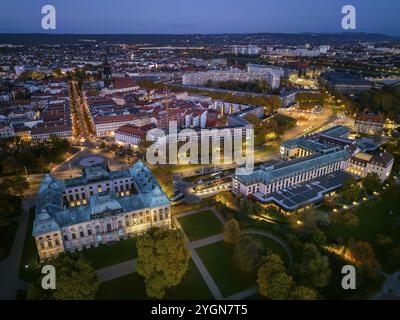 Innere Neustadt, Palais Japonais et Koenigstrasse, vue aérienne, Dresde, Saxe, Allemagne, Europe Banque D'Images