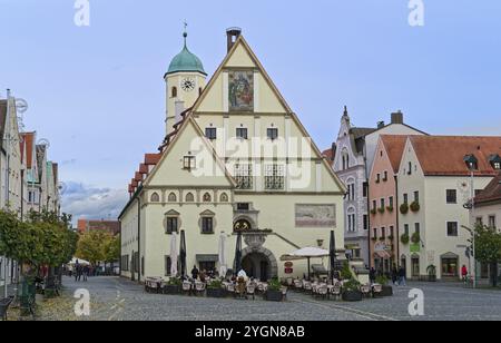Marché supérieur et hôtel de ville historique dans le vieux centre-ville de Weiden in der Haut-Palatinat. Weiden OPF, Bavière, Allemagne, Europe Banque D'Images
