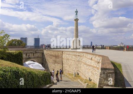 Belgrade, Serbie, 14 septembre 2023 : monument de Pobednik et forteresse Kalemegdan, Europe Banque D'Images