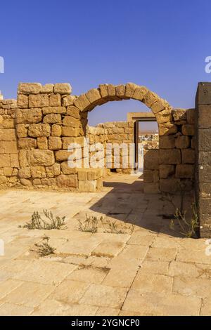 Intérieur du château du désert de Qasr Al Hallabat en Jordanie Banque D'Images