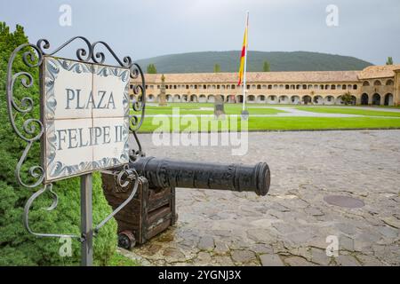 Jaca, Espagne - 21 septembre 2024 : murs du château de San Pedro et Citadelle de Jaca, Aragon, Espagne Banque D'Images