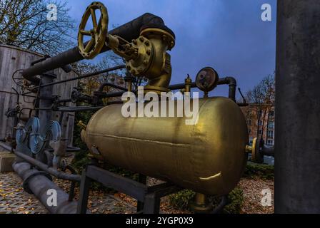 Une exposition de musée, une ancienne chaîne de production pour la production de bière à partir de houblon en Pologne Banque D'Images