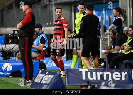 8 novembre 2024 ; CommBank Stadium, Sydney, NSW, Australie : a-League Football, WESTERN Sydney Wanderers contre Newcastle jets ; Juan Mata de Western Sydney Wanderers est sur le point de se substituer Banque D'Images