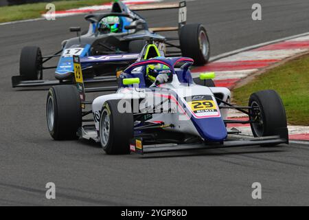 August Raber, Xcel Motorsport, ROKiT F4 British Championship, certifiés par la FIA, trois courses de vingt minutes durant le week-end sur le Donington Grand Banque D'Images