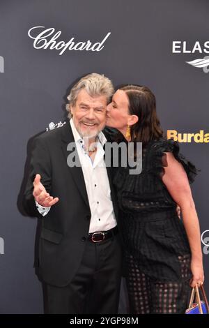 Reinhold Messner mit Ehefrau Diane Messner / Bambi 2024 / Verleihung des Goldenen REHS / Bavaria-Studios / München / 07. Novembre 2024 *** Reinhold Messner avec son épouse Diane Messner Bambi 2024 Prix des Golden Deer Bavaria Studios Munich 07 novembre 2024 Banque D'Images
