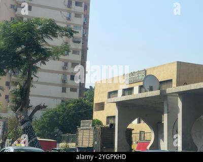 Le Caire, Égypte, octobre 28 2024 : L'école secondaire Al-Tawfiqiya pour garçons est l'une des plus anciennes écoles d'Égypte, l'école secondaire El Tawfikia à Shubra St Banque D'Images