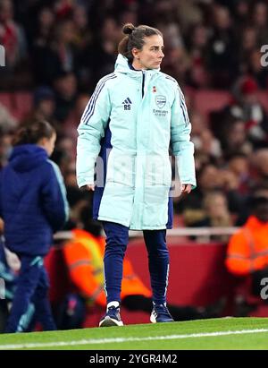 Renee Slegers, entraîneur par intérim d'Arsenal, lors du match de Super League féminine des Barclays à l'Emirates Stadium de Londres. Date de la photo : vendredi 8 novembre 2024. Banque D'Images