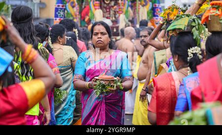 Procession du Tamil chariot Festival depuis le temple de Sivan Kovil à Lewisham, Londres, Royaume-Uni Banque D'Images