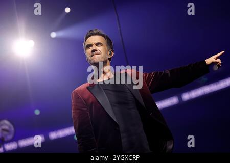 Modérateur und Sänger Florian Silbereisen BEI dem Partyschlager-Event Mountain Mania der größten après-ski-Party seit Erfindung des Winters in der Lanxess-Arena. Köln, 08.11.2024 NRW Deutschland *** présentateur et chanteur Florian Silbereisen à la fête à succès Mountain Mania, la plus grande fête après ski depuis l'invention de l'hiver dans la Lanxess Arena Cologne, 08 11 2024 NRW Germany Copyright : xChristophxHardtx Banque D'Images