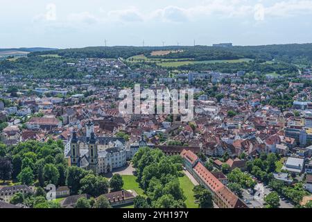 Vue sur Bad Mergentheim autour des jardins thermaux à Tauberfranken, Wuerttemberg Banque D'Images