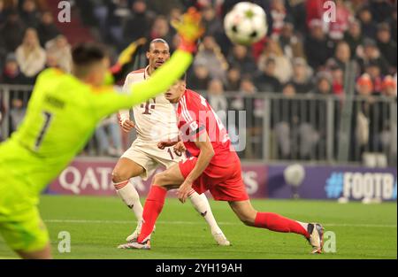 Munich, Deutschland. 06 novembre 2024. firo : 06.11.2024, football, soccer, Ligue des Champions, saison 2024/2025, 4ème journée FC Bayern Munich - Benfica Lisbon, Leroy Sane, FC Bayern Munich, FCB, Munich, chiffre entier, crédit : dpa/Alamy Live News Banque D'Images
