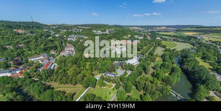 Vue sur Bad Mergentheim autour des jardins thermaux à Tauberfranken, Wuerttemberg Banque D'Images