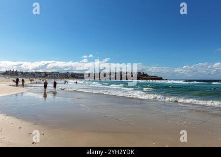 Bondi Beach un jour ensoleillé Banque D'Images