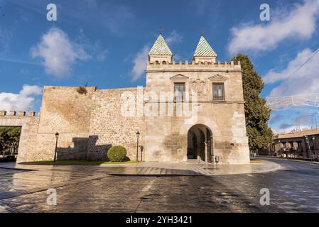 Tolède, Espagne monument célèbre Puerta de Bisagra Banque D'Images