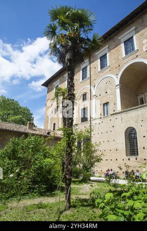 Le jardin du Palazzo Ducale, site du patrimoine mondial de l'UNESCO Urbino, Urbino et Pesaro district, Urbino, Marche, Italie, Europe Banque D'Images