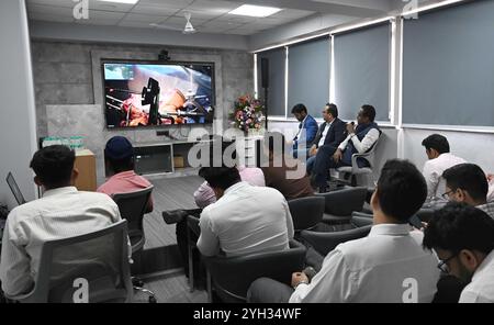 New Delhi, Inde. 08 novembre 2024. NEW DELHI, INDE - 8 NOVEMBRE : chirurgie en direct au Centre for Sports Injury de Safdarjung Enclave, le 8 novembre 2024 à New Delhi, Inde. (Photo de Vipin Kumar/Hindustan Times/Sipa USA) crédit : Sipa USA/Alamy Live News Banque D'Images