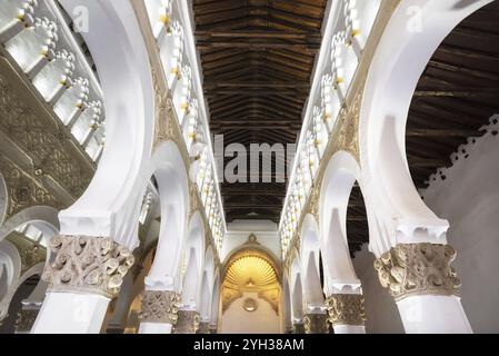 Tolède, Espagne, Synagogue intérieure de Santa Maria la Blanca à Tolède, Espagne, Europe Banque D'Images