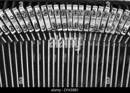 Close up of les lettres sur une vieille machine à écrire Banque D'Images