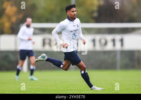HEEMSTEDE, 09-11-2024, Sportcomplex RCH, Betnation Divisie, Dutch Tweede Divisie Football, saison 2024 / 2025. Match entre Koninklijke HFC - Quick Boys. Joueur de HFC Rano Burger. Banque D'Images