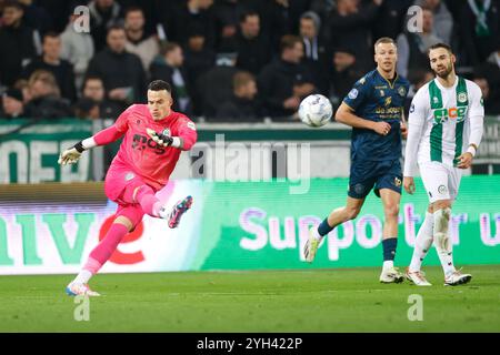 GRONINGEN, 09-11-2024, stade Euroborg, saison 2024/2025, match de football néerlandais Eredivisie entre le FC Groningen et le Sparta. Le gardien du FC Groningen Etienne Vaessen crédit : Pro Shots/Alamy Live News Banque D'Images