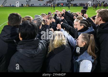 Tubize, Belgique. 09 novembre 2024. Les joueuses de l'Allemagne sur la photo célébrant après avoir remporté un match de football entre les équipes nationales féminines de moins de 17 ans de l'Allemagne et de la Belgique dans la compétition féminine des moins de 17 ans de l'UEFA ronde 1 journée 3 dans le groupe A2 le samedi 9 novembre 2024 à Tubize, Belgique . Crédit : Sportpix/Alamy Live News Banque D'Images