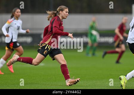 Tubize, Belgique. 09 novembre 2024. Lotte Vanderhaegen (19 ans) de Belgique photographiée lors d'un match de football entre les équipes nationales féminines de moins de 17 ans d'Allemagne et de Belgique dans la compétition féminine des moins de 17 ans de l'UEFA ronde 1 journée 3 dans le groupe A2 le samedi 9 novembre 2024 à Tubize, Belgique . Crédit : Sportpix/Alamy Live News Banque D'Images