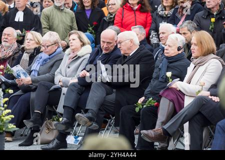 35 Jahre Mauerfall, Zentrale Gedenkveranstaltung an der Gedenkstätte Berliner Mauer, Berlin, 09.11.2024 Evelyn Zupke Bundesbeauftragte für die Opfer der SED-Diktatur, Kai Wegner Regierender Bürgermeister von Berlin, Frank-Walter Steinmeier Bundespräsident der Bundesrepublik Deutschland, Bogdan Borusewicz Mitbegründer von Solidarnosc und Lisa Paus Bundesministerin für Familie, Sen Bündnis 90 Grünen Gedenkstätte 35 jährigen Jubiläum 09.11.2024 35 Banque D'Images