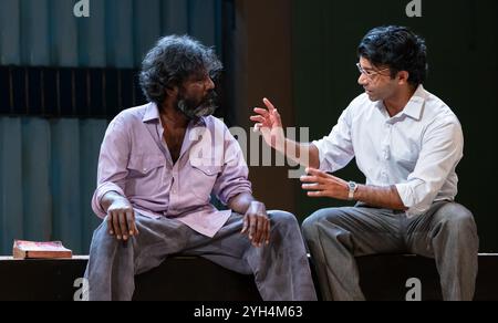 Compter et craquer : Festival international d'Édimbourg. Le drame de S. Shakthidharan est joué au Lyceum Theatre, Édimbourg, Écosse, Royaume-Uni Banque D'Images