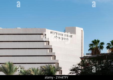 Eilat, Israël- 10 mai 2024 : L'extérieur de l'hôtel Neptune Eilat est situé sur la promenade de la ligne de flottaison Banque D'Images