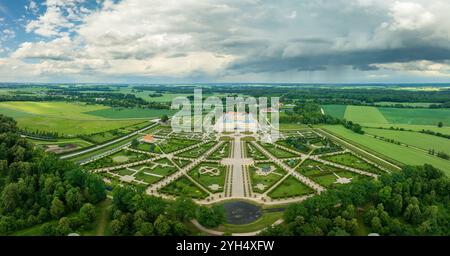 Vue aérienne du palais Rundale en Lettonie Banque D'Images