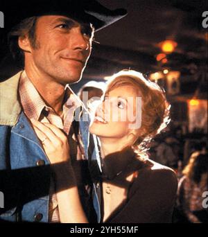 ANY WHICH WAY BUT LOOSE 1978 Warner Bros film avec Clint Eastwood dans le rôle de Philo Beddoe et Sondra Locke dans le rôle de Lynn Galsey-Taylor Banque D'Images